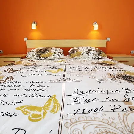 Plovany Apartamento Zadar