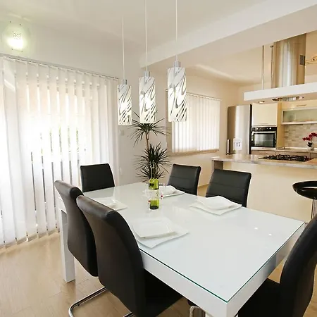 Apartamento Plovany *