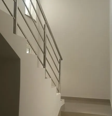 Plovany Apartamento *