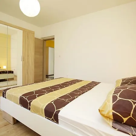Apartamento Plovany Zadar