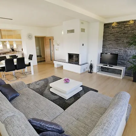 Apartamento Plovany