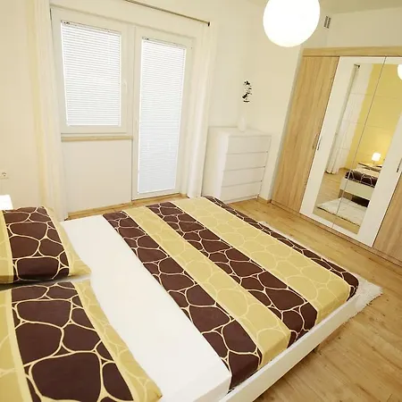 Apartamento Plovany Zadar